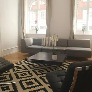 next-to-new-harbor-3-bedroom-2-bath-rooms.copenhagenhotelselect.com/